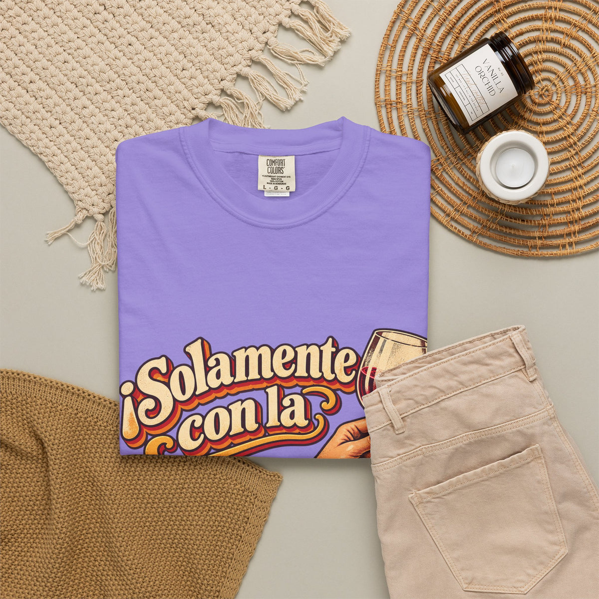 T-Shirt — "¡Solamente con la izquierda!" Wine Lover Graphic Tee