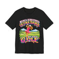 “Nunca Subestimes a Una Dama que Juega Golf” Colorful Ladies Bella+Canvas Golf T‑Shirt