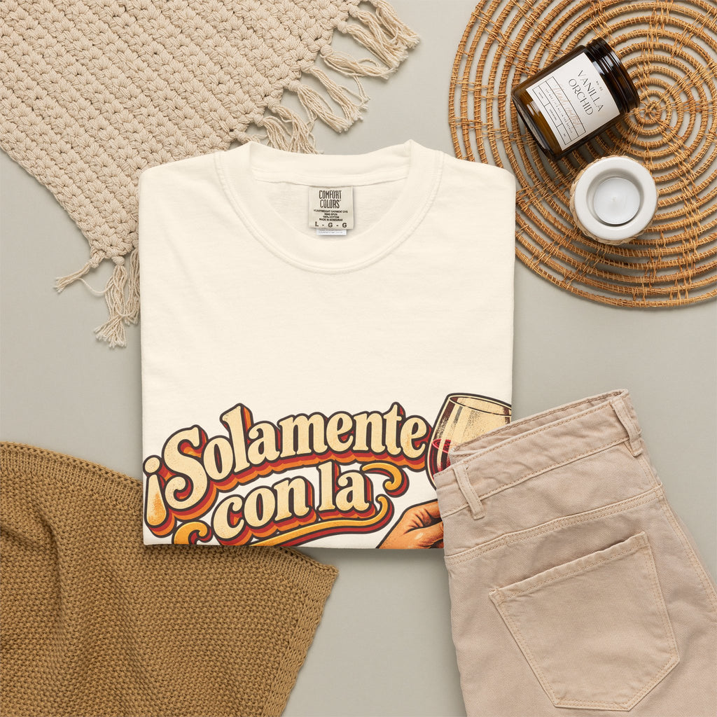 T-Shirt — "¡Solamente con la izquierda!" Wine Lover Graphic Tee