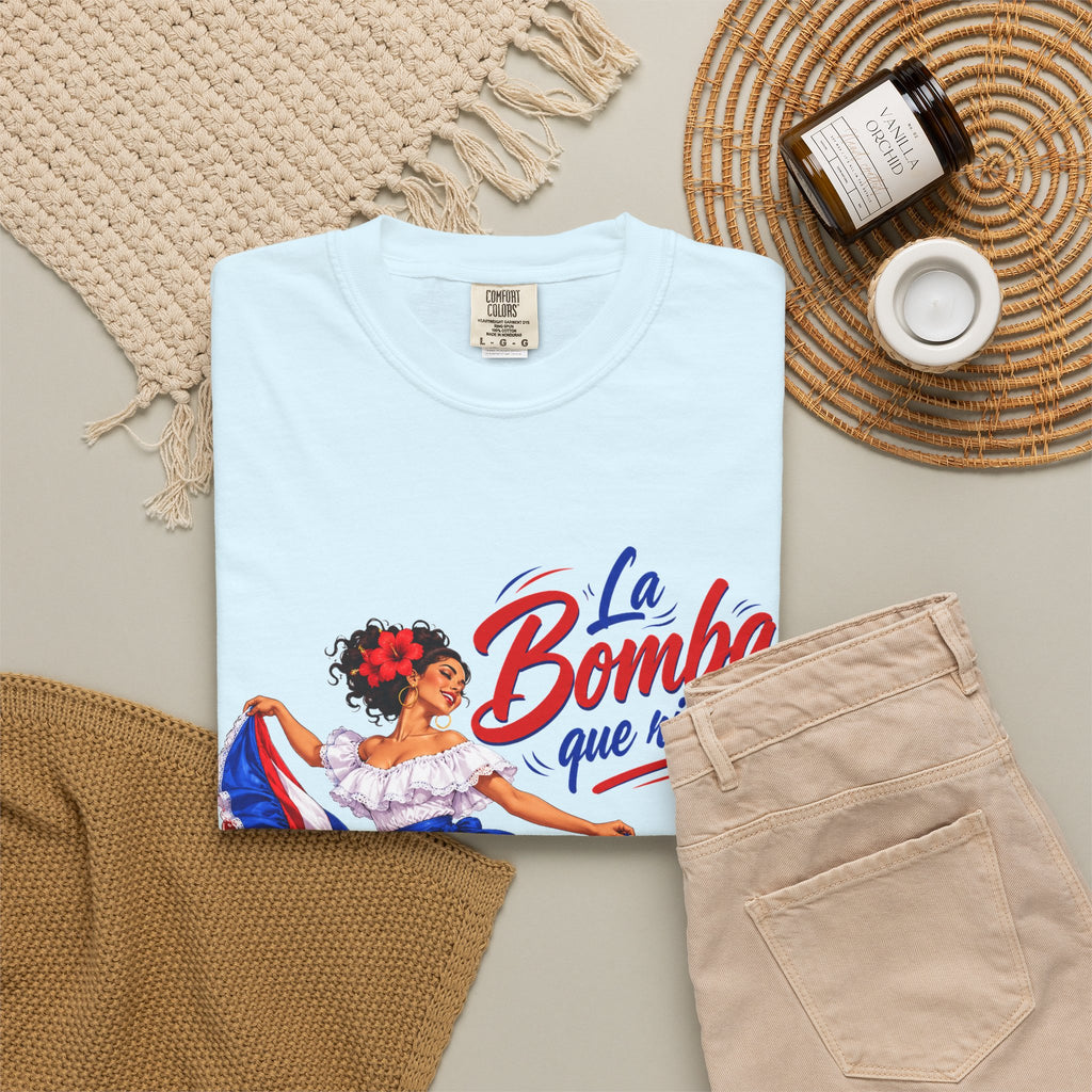 Camiseta La Bomba Que Rica Es — Camiseta retro de bailarina folclórica boricua