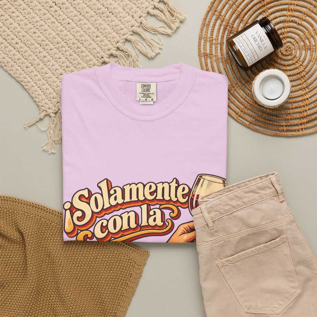 T-Shirt — "¡Solamente con la izquierda!" Wine Lover Graphic Tee