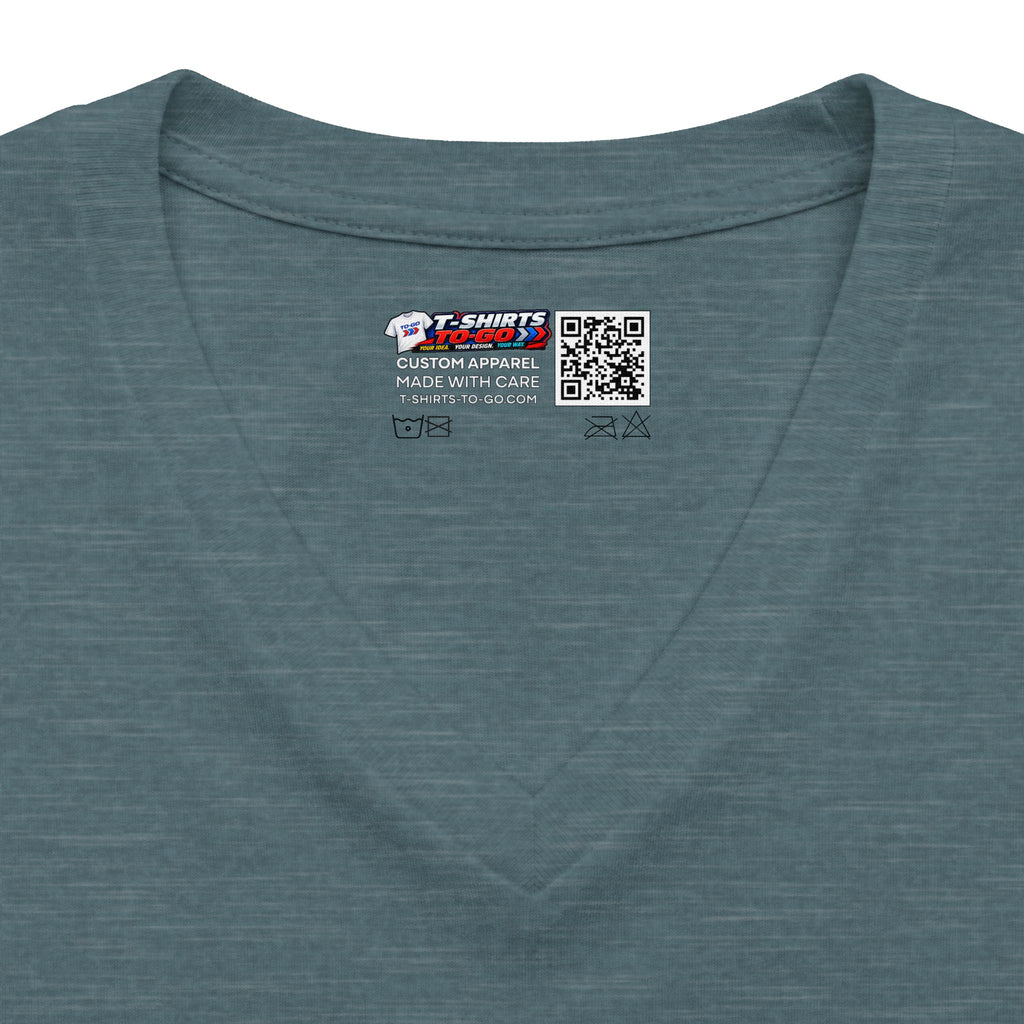 V-Neck T-Shirt — 'De Mi Maíz Ni Un Grano' Tropical Pin-Up Graphic