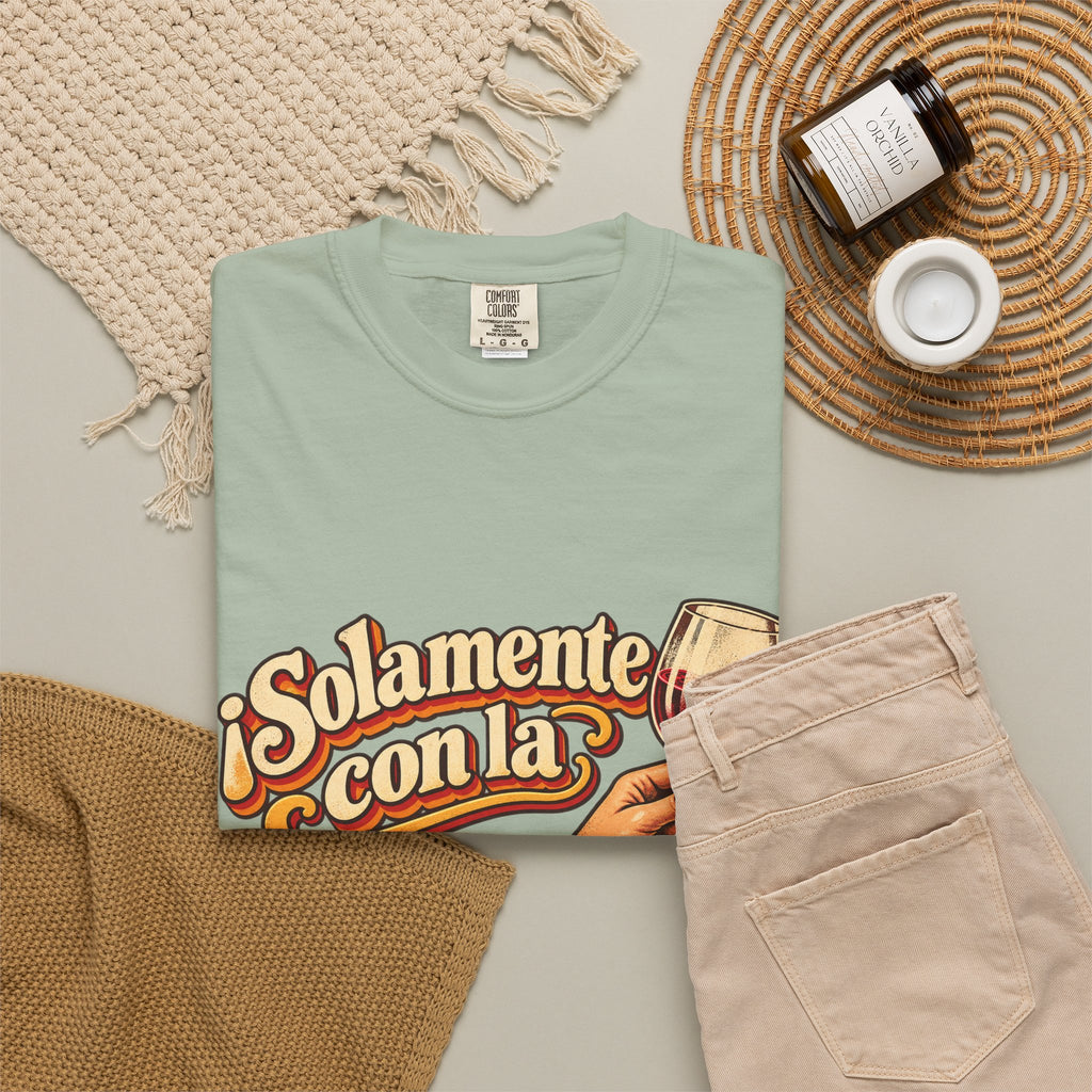 T-Shirt — "¡Solamente con la izquierda!" Wine Lover Graphic Tee